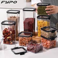 Food storage containers